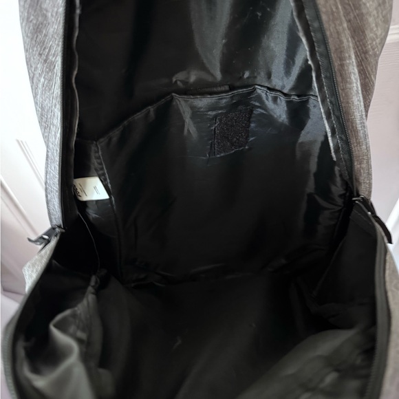 Patriots Gray and Black Backpack - Picture 3 of 3